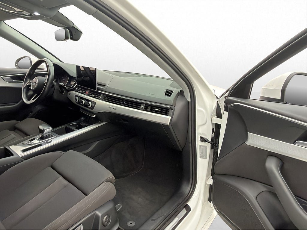 Vehicle Image 14