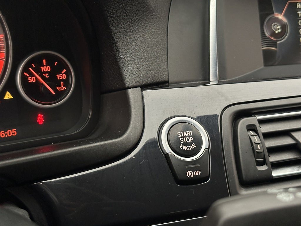 Vehicle Image 28