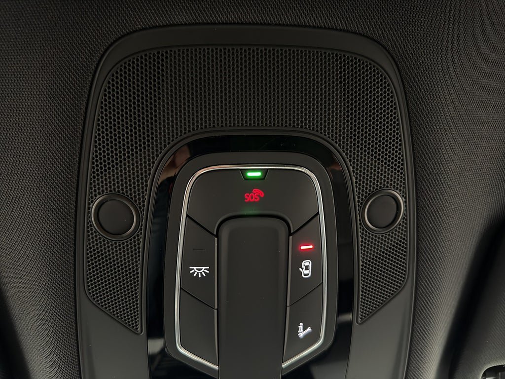 Vehicle Image 34