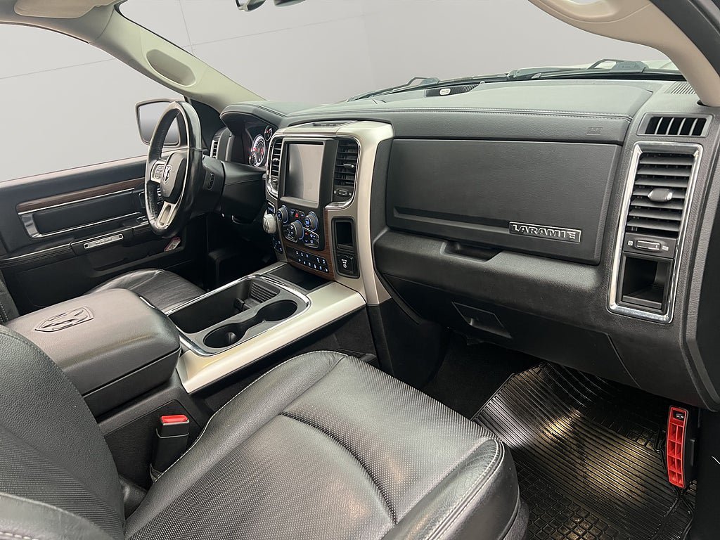 Vehicle Image 28