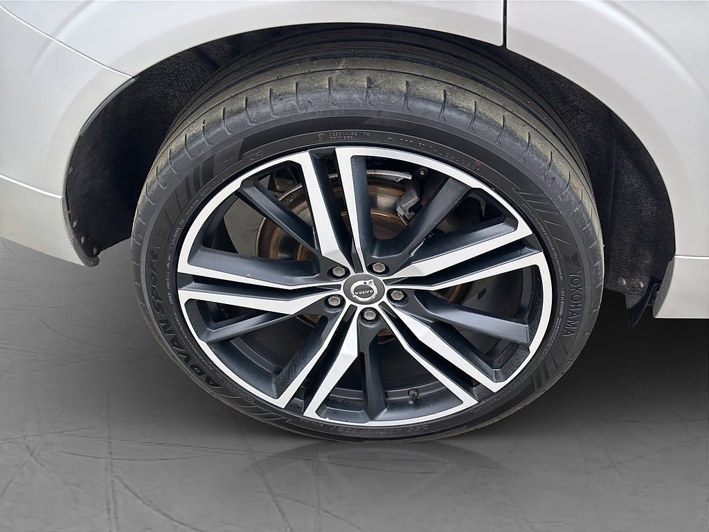 Vehicle Image 38