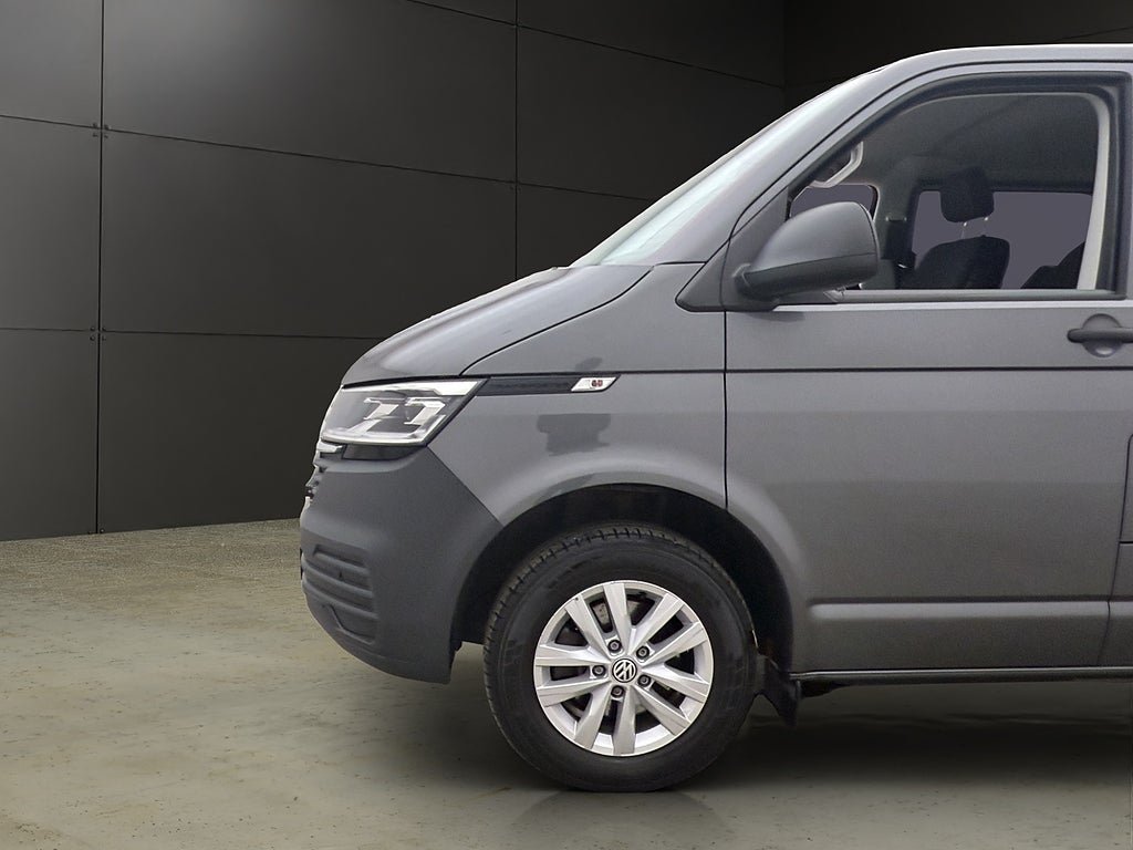 Vehicle Image 33