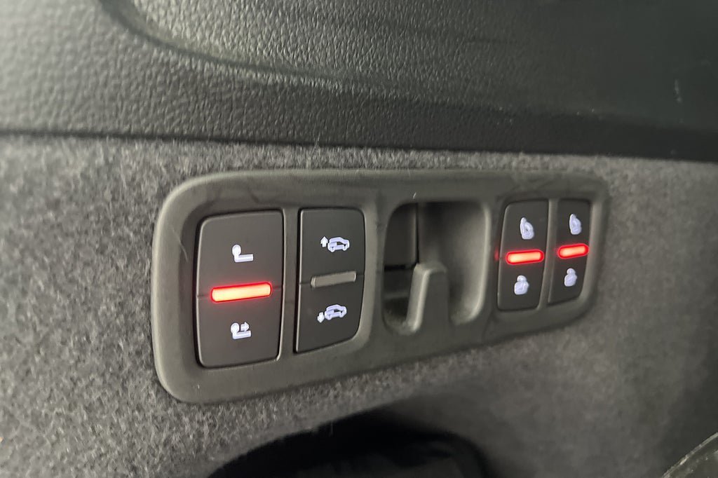 Vehicle Image 34