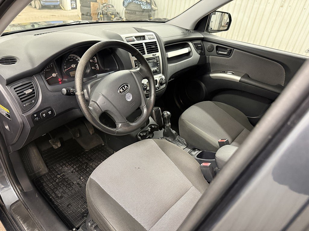 Vehicle Image 15
