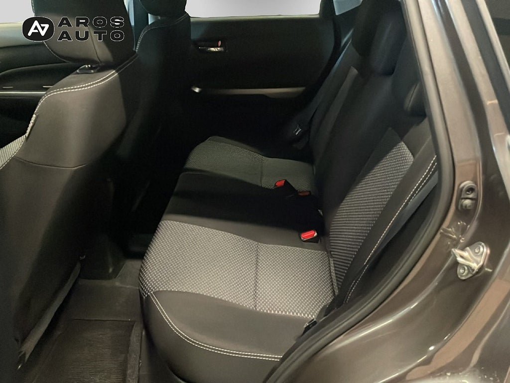 Vehicle Image 9