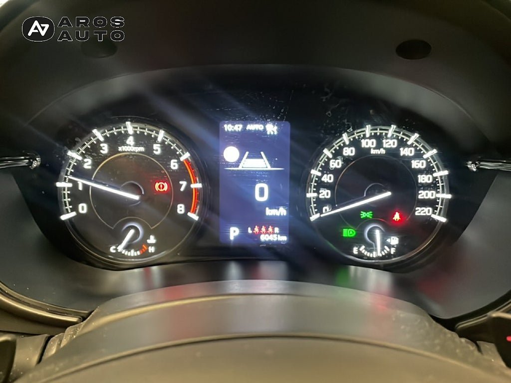 Vehicle Image 10