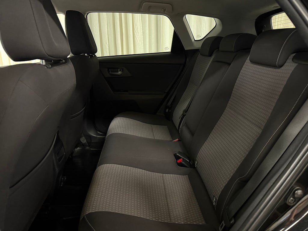 Vehicle Image 11