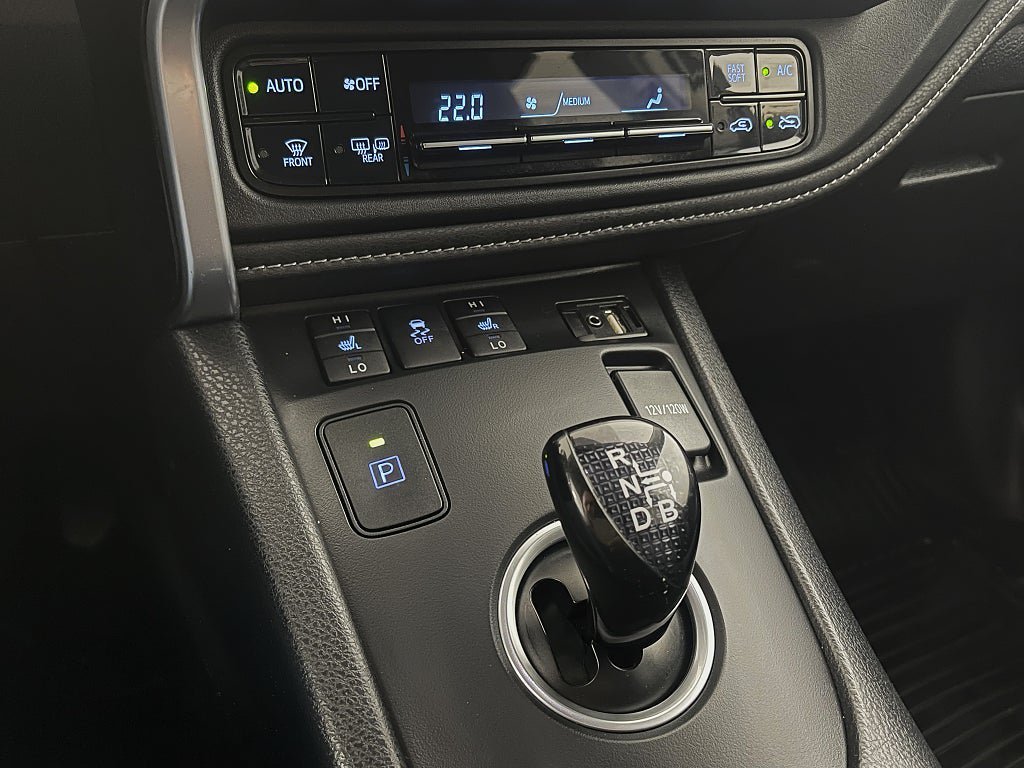 Vehicle Image 15