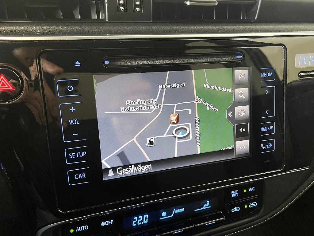 Vehicle Image 16