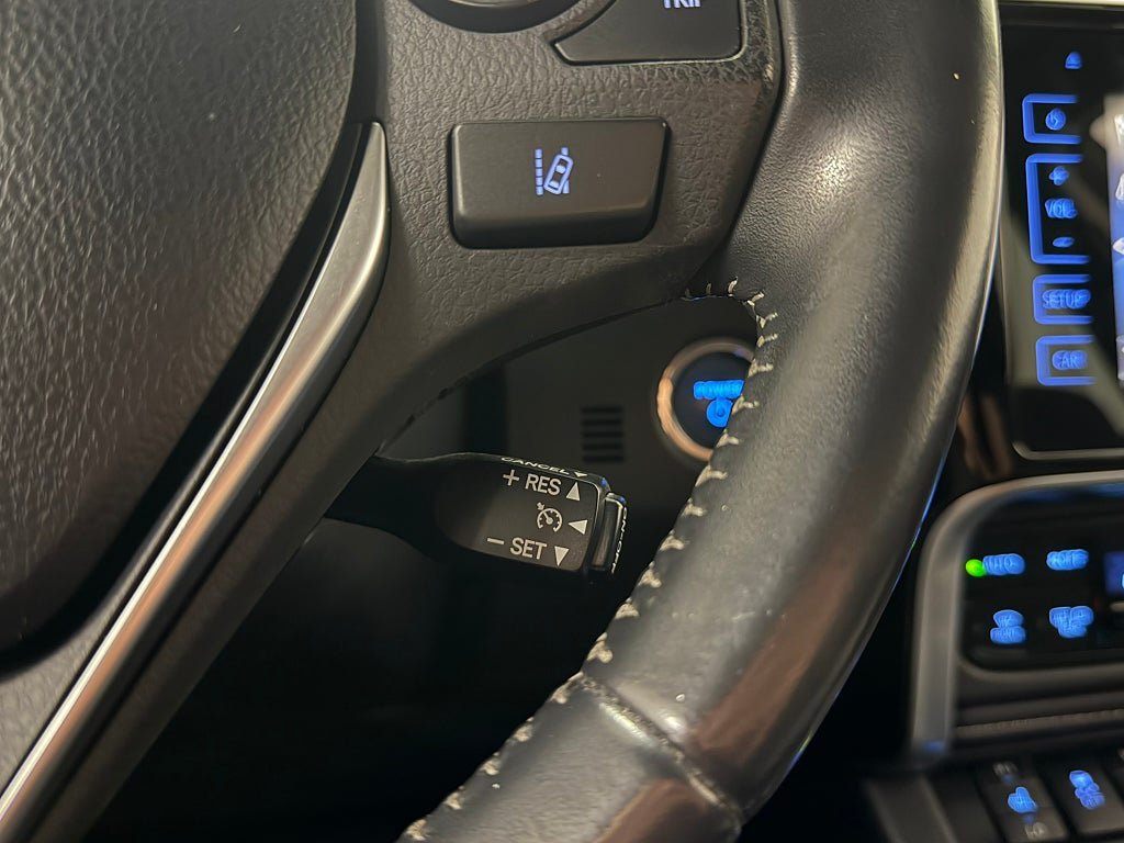 Vehicle Image 23