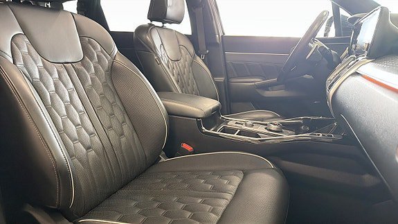 Vehicle Image 19