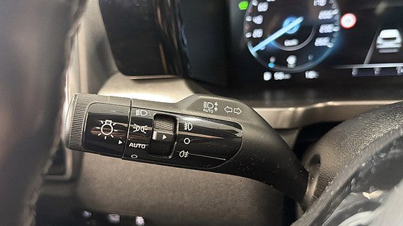 Vehicle Image 26