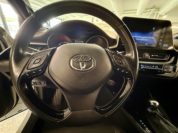 Vehicle Image 18