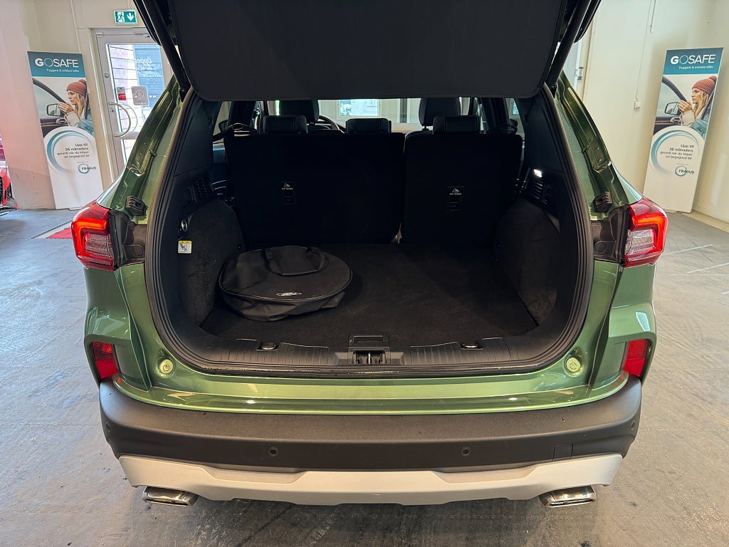 Vehicle Image 32