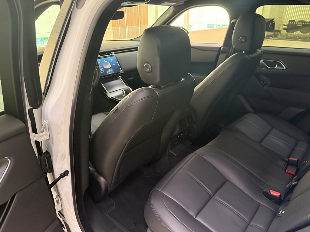 Vehicle Image 20