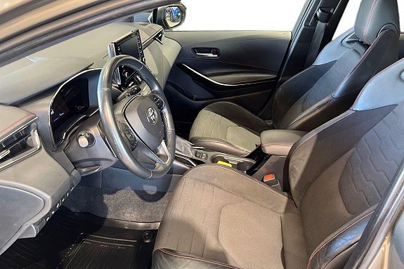 Vehicle Image 14