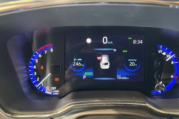 Vehicle Image 16