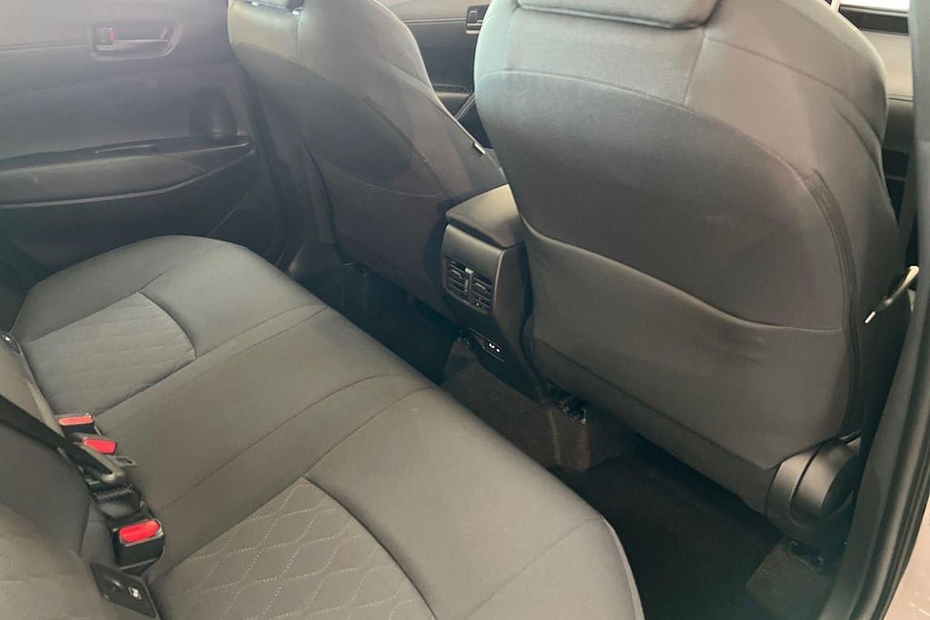Vehicle Image 9