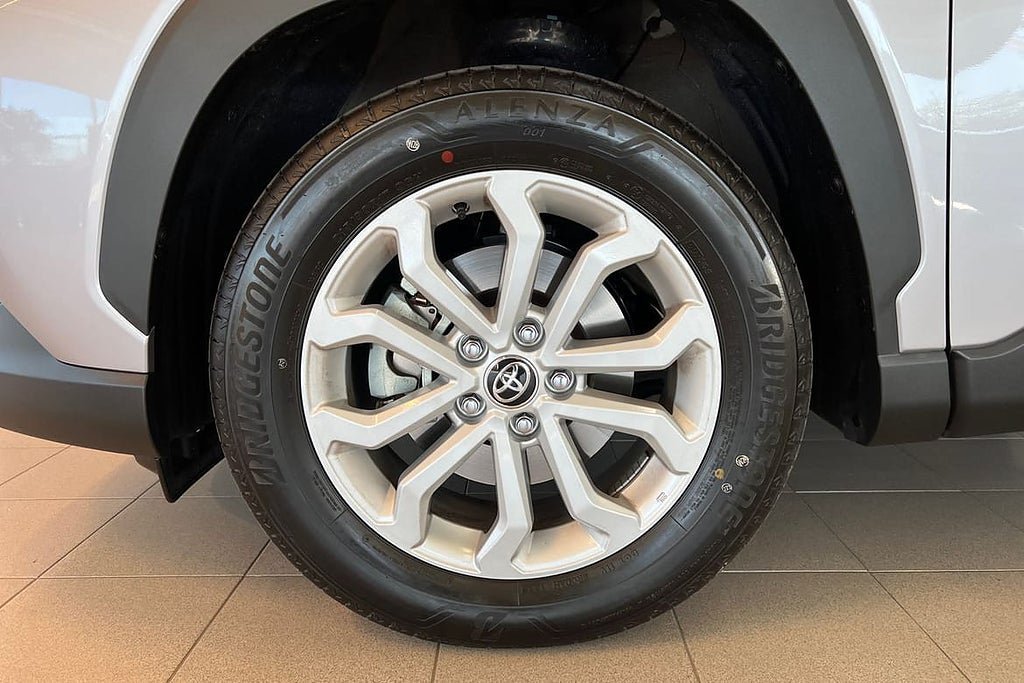 Vehicle Image 17