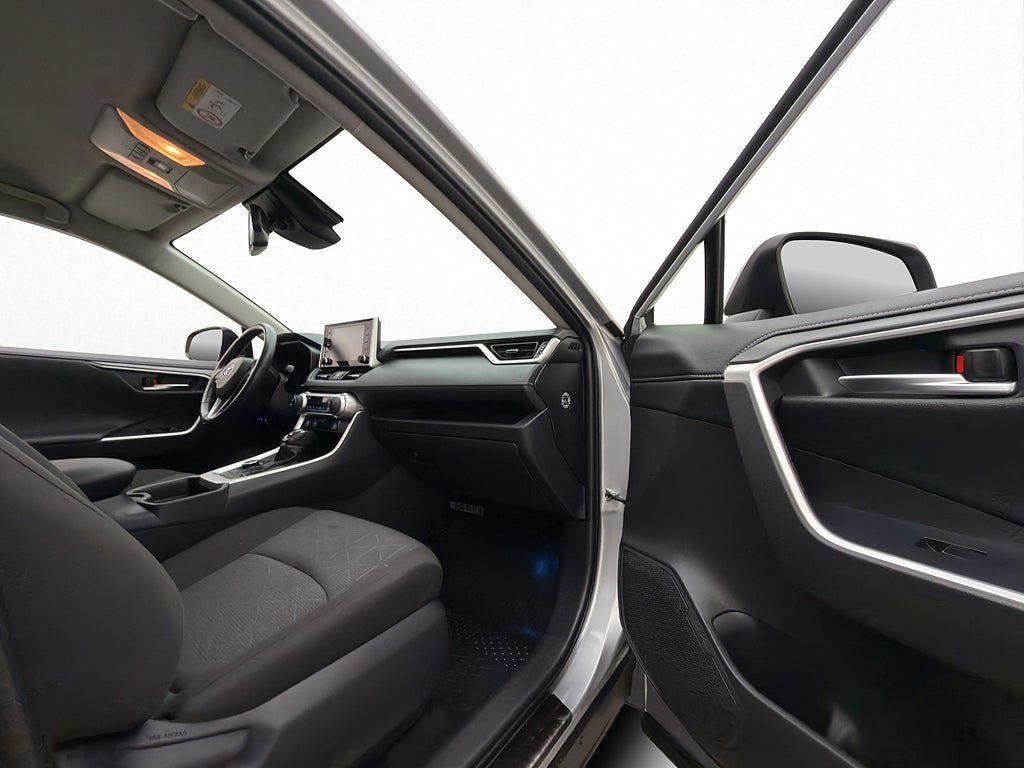 Vehicle Image 22