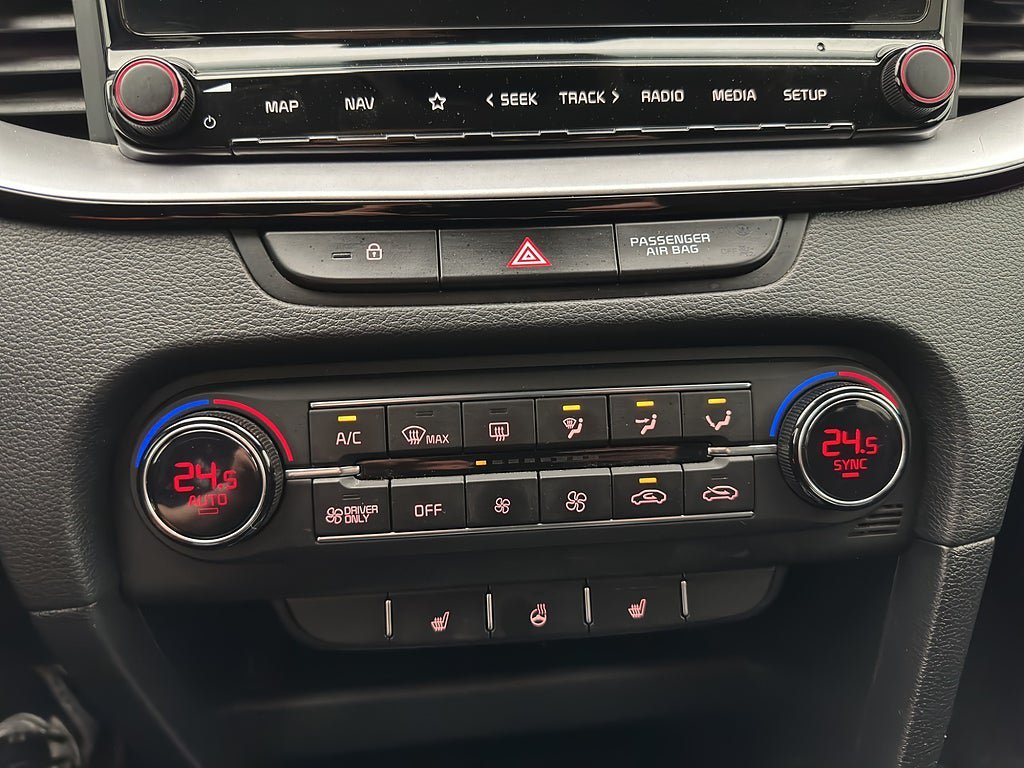 Vehicle Image 24