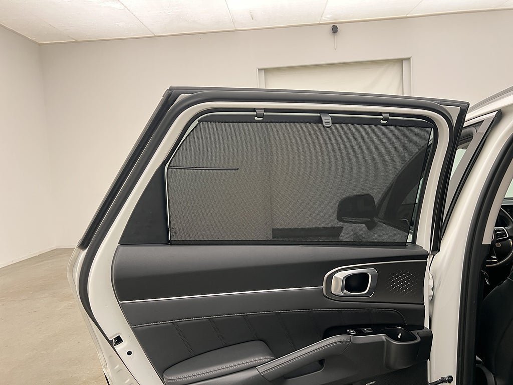 Vehicle Image 35
