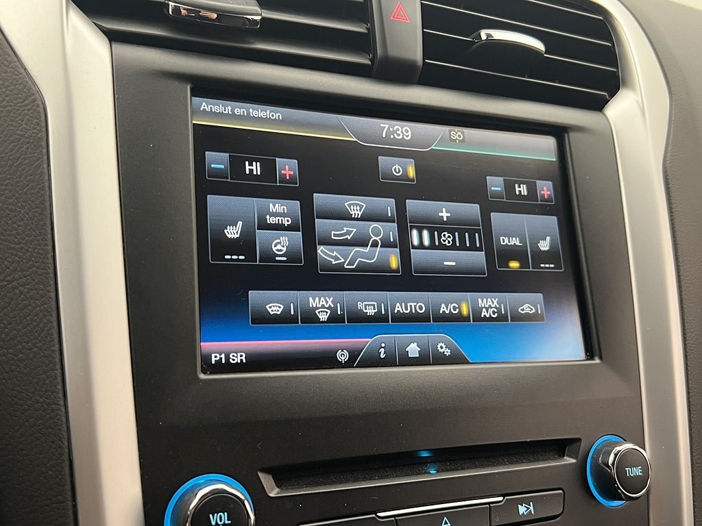Vehicle Image 16