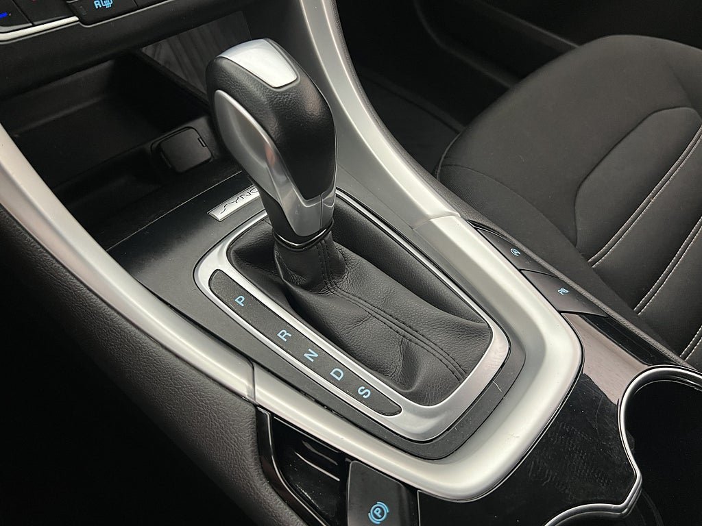 Vehicle Image 18