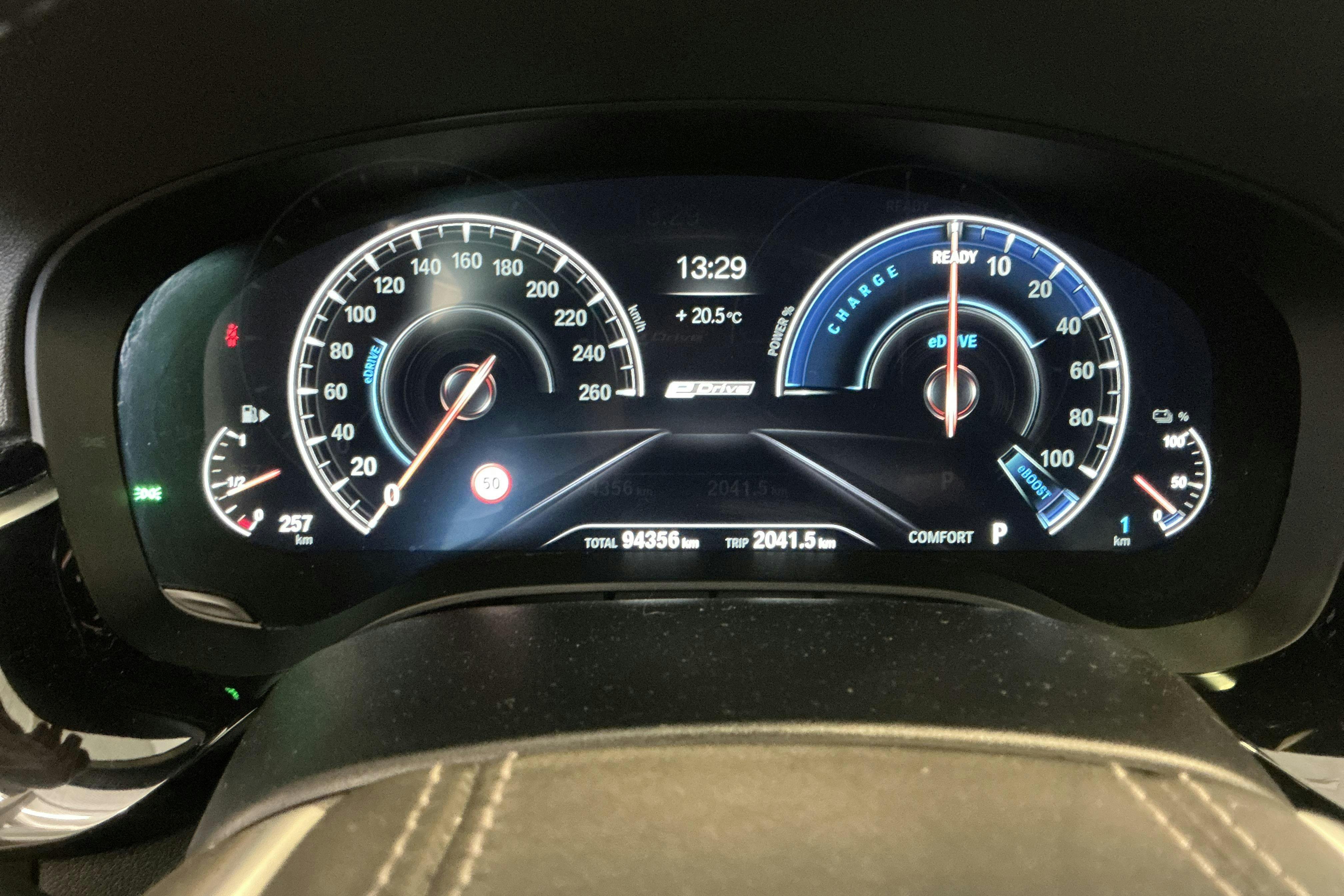 Vehicle Image 11
