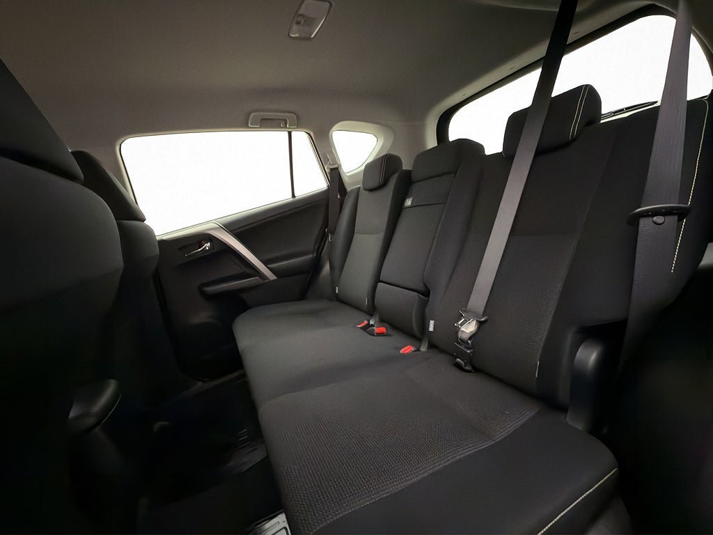 Vehicle Image 24