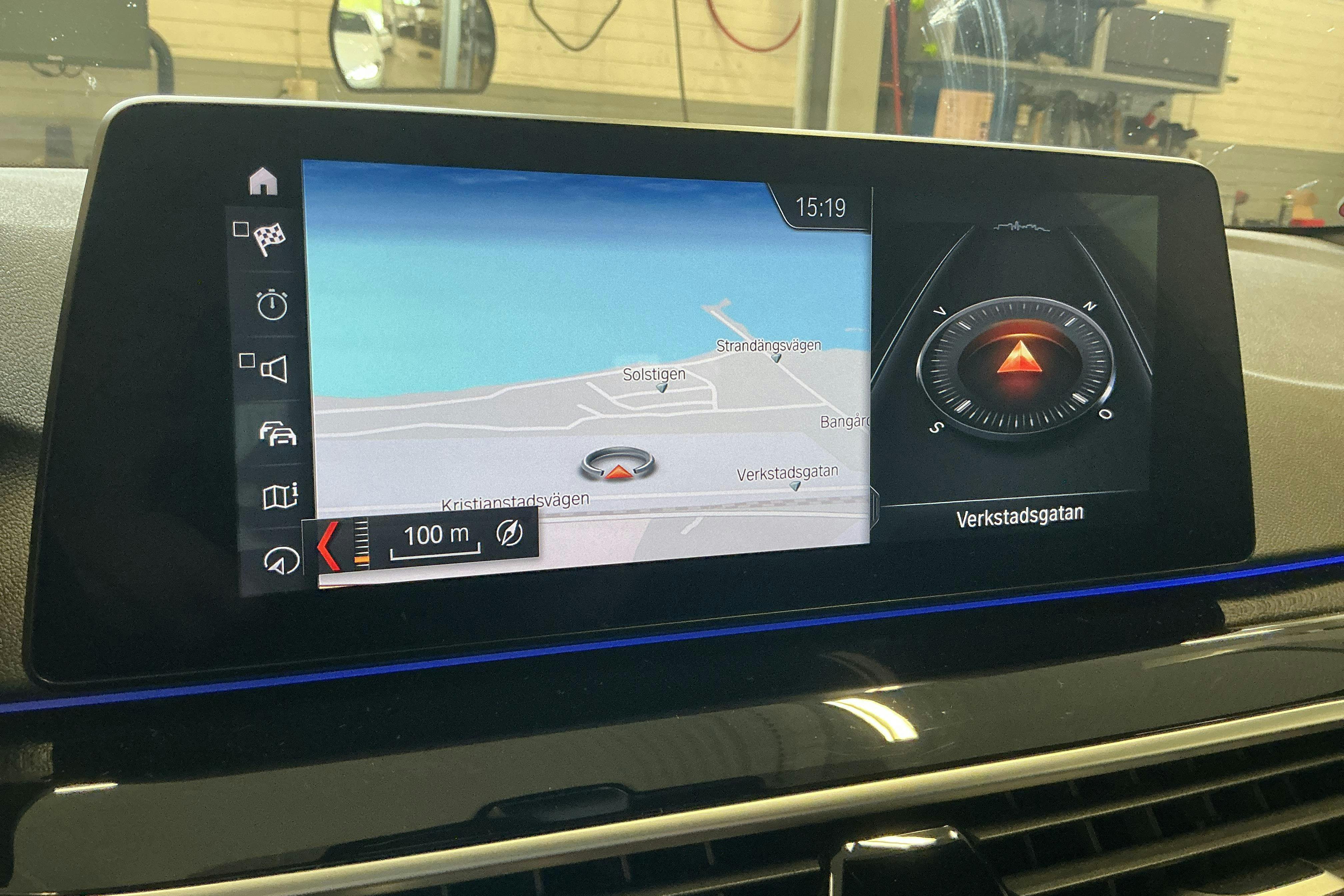 Vehicle Image 12