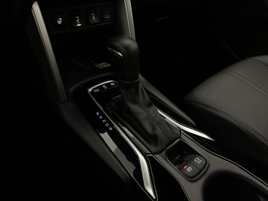 Vehicle Image 21