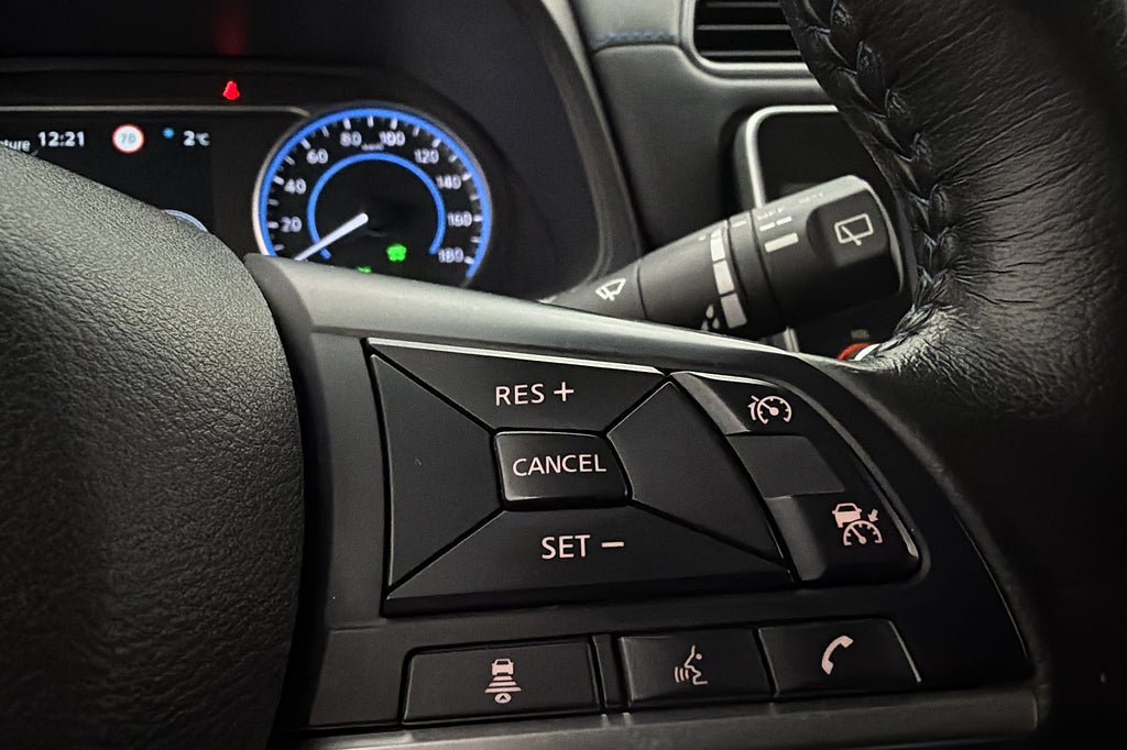 Vehicle Image 23
