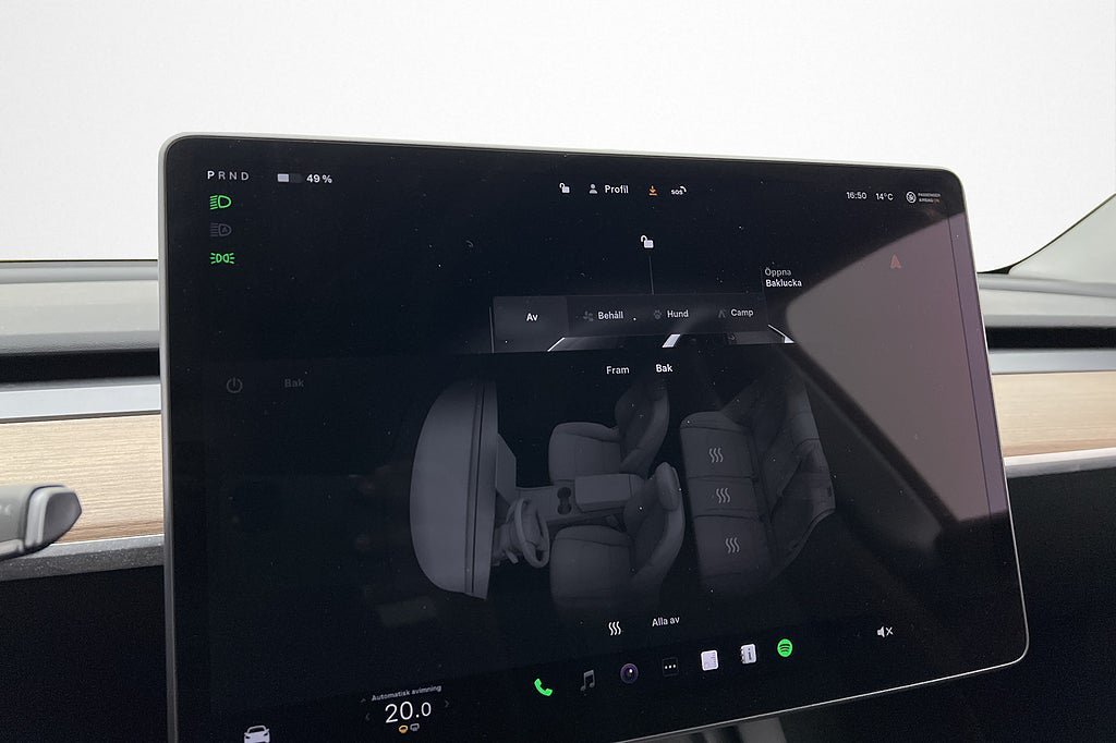 Vehicle Image 16