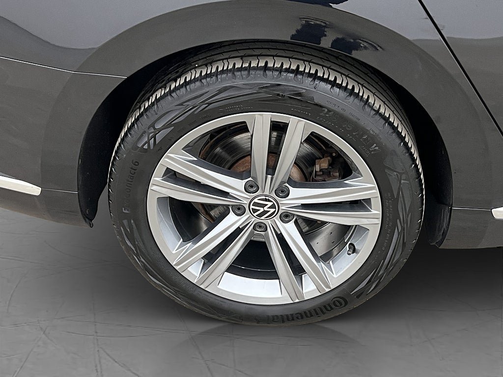 Vehicle Image 30