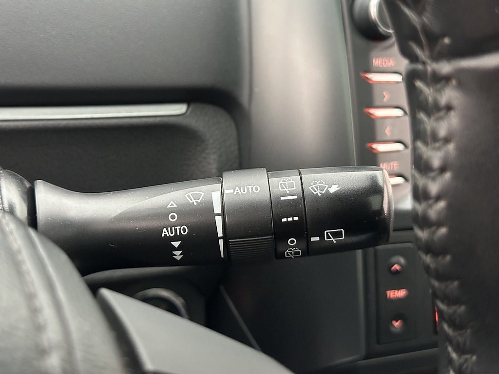 Vehicle Image 36