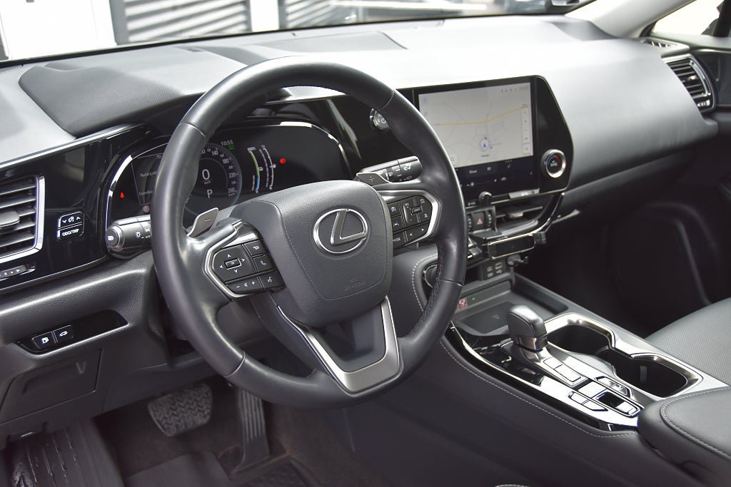 Vehicle Image 14