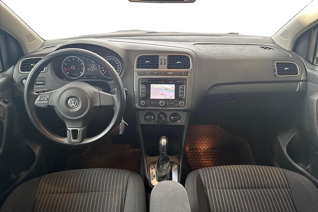 Vehicle Image 11