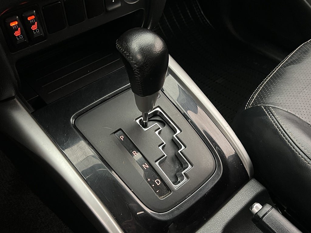 Vehicle Image 22