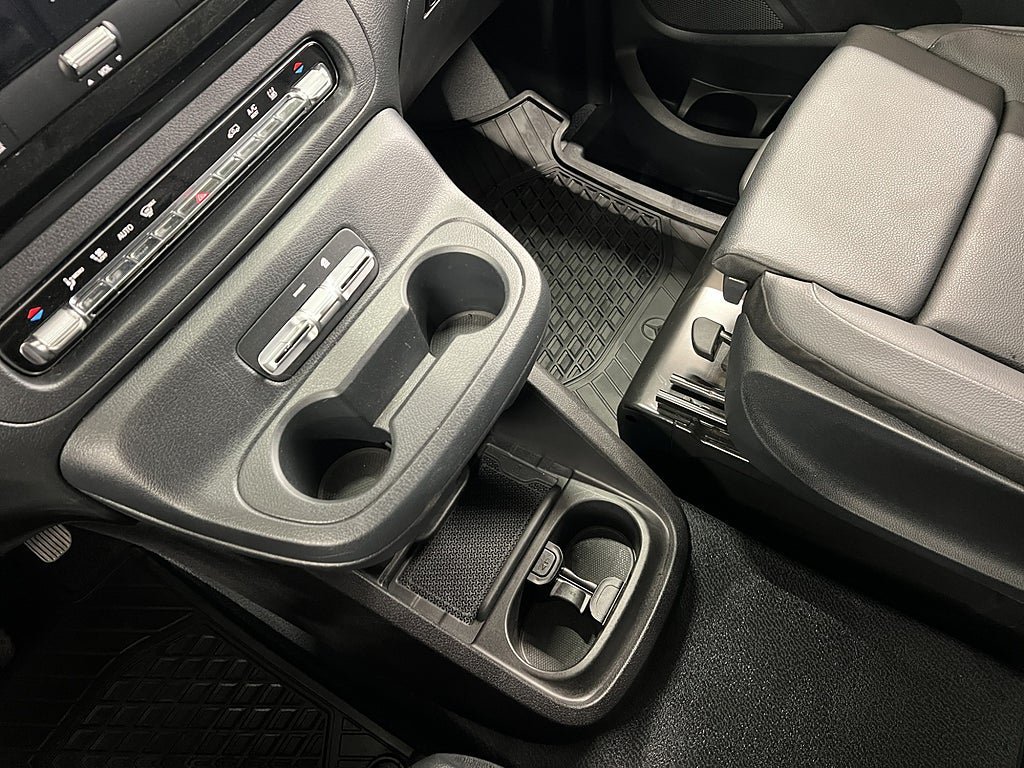 Vehicle Image 27