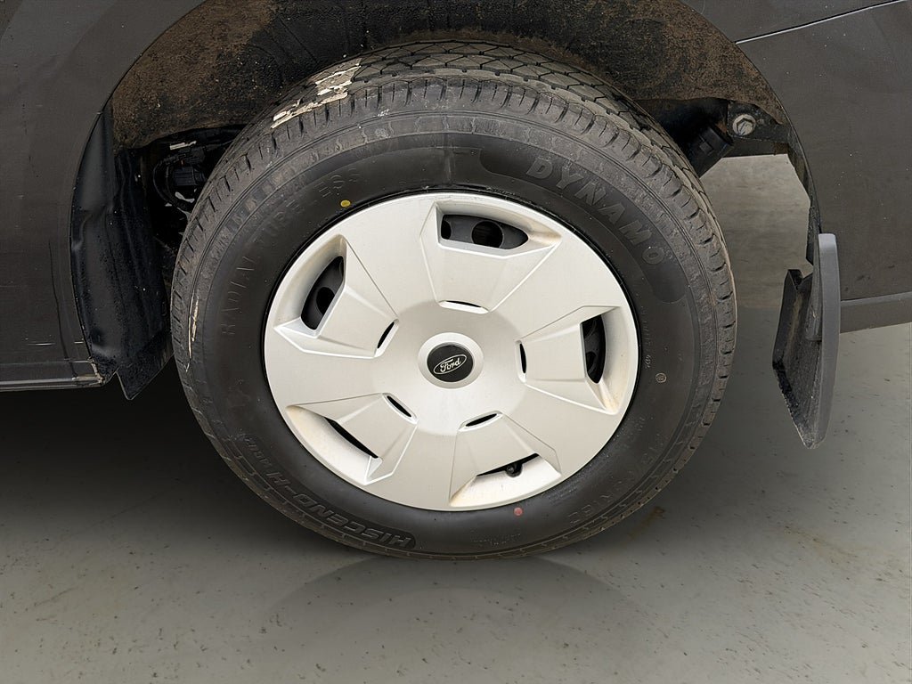 Vehicle Image 35