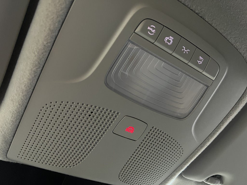Vehicle Image 32