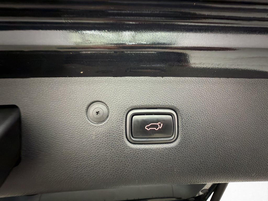 Vehicle Image 29