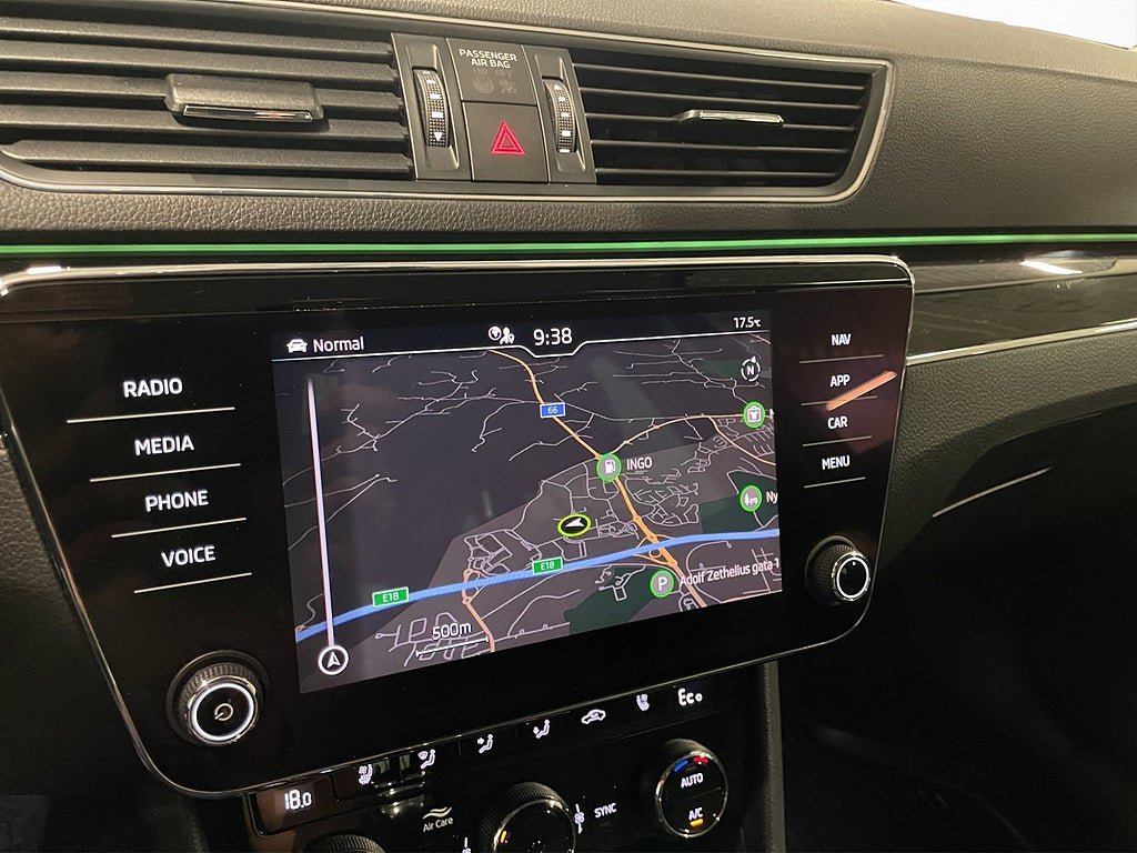 Vehicle Image 18