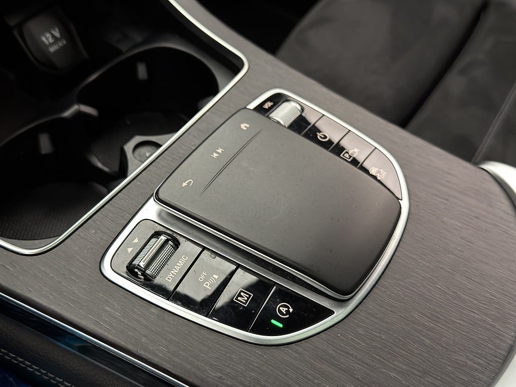 Vehicle Image 24