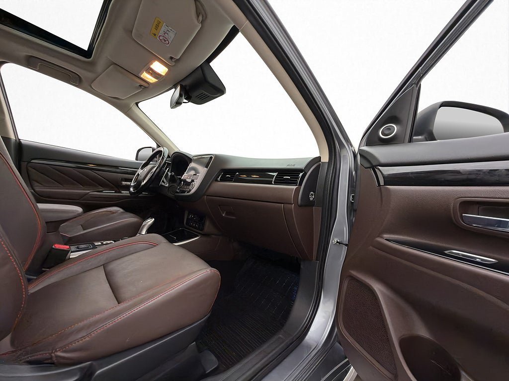 Vehicle Image 30