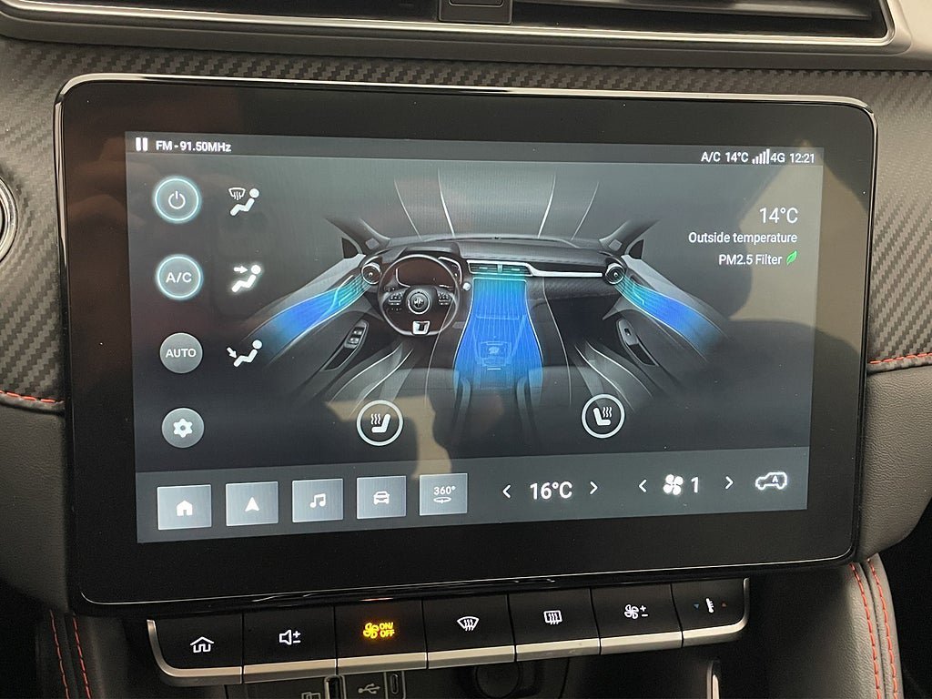 Vehicle Image 25