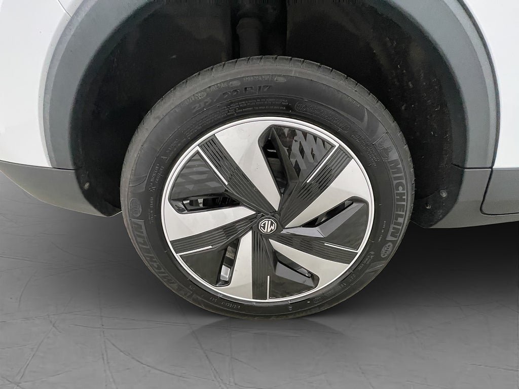 Vehicle Image 37