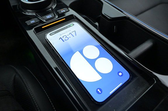 Vehicle Image 24