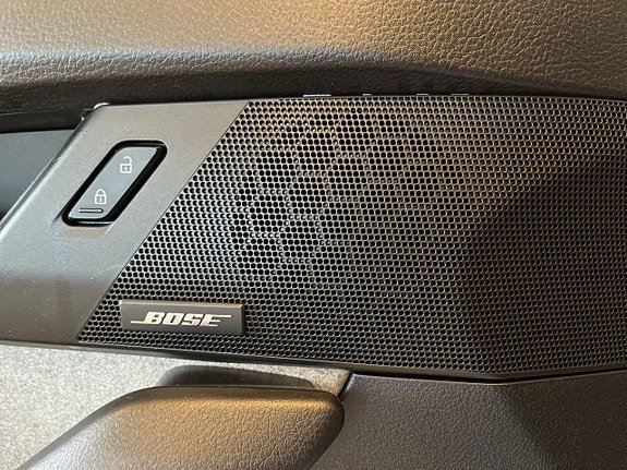 Vehicle Image 23